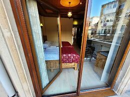 Saruhan Hotel