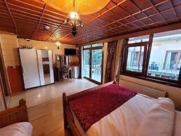 Saruhan Hotel