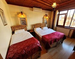 Saruhan Hotel