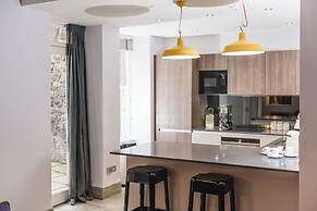 The Rutland Hotel & Apartments