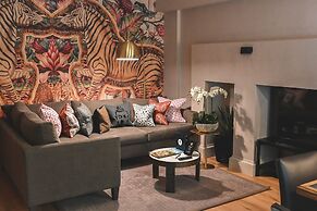 The Rutland Hotel & Apartments