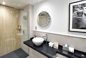 The Rutland Hotel & Apartments