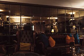 The Rutland Hotel & Apartments