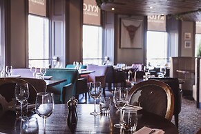 The Rutland Hotel & Apartments