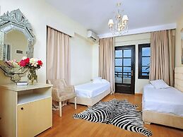 Assa Maris Beach Hotel