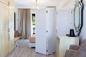 Assa Maris Beach Hotel