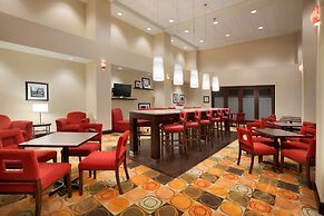 Hampton Inn & Suites Hartford/East Hartford