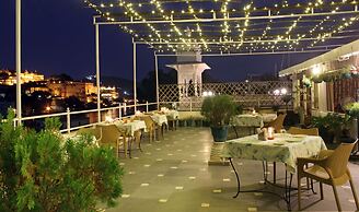 Hotel Sarovar on Lake Pichola