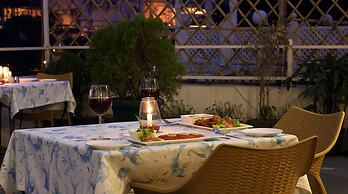 Hotel Sarovar on Lake Pichola