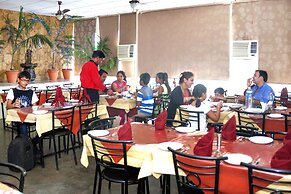 Hotel Padmini Palace