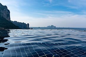 Avani Ao Nang Cliff Krabi Resort