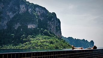 Avani Ao Nang Cliff Krabi Resort