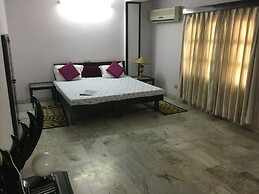 Hotel Mewar Inn