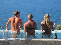 Cape Sienna Gourmet Hotel & Villas