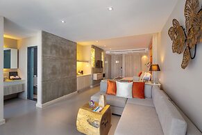 Cape Sienna Gourmet Hotel & Villas