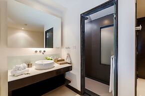 Cape Sienna Gourmet Hotel & Villas