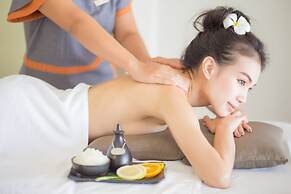 Cape Sienna Gourmet Hotel & Villas