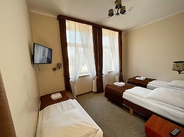 Aparthotel Globus