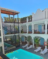 La Fonda Hotel