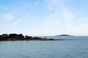 Byxelkroks Marina Sea Resort