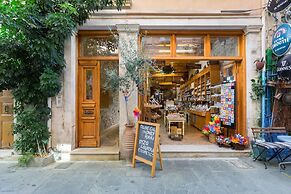 Avli Lounge Apartments