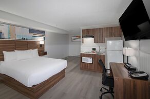 Coast Dawson Creek Hotel