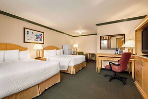 Travelodge by Wyndham Dawson Creek