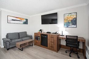 Coast Dawson Creek Hotel