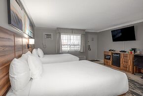 Coast Dawson Creek Hotel