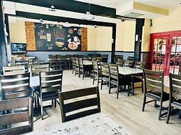 Travelodge by Wyndham Dawson Creek