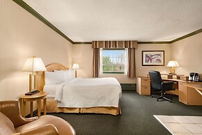 Travelodge by Wyndham Dawson Creek