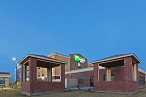 Holiday Inn Express Hotel & Suites Brownfield by IHG