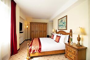 Kempinski Hotel Khan Palace