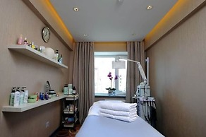 Kempinski Hotel Khan Palace