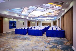 Kempinski Hotel Khan Palace
