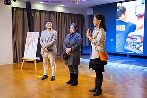 Kempinski Hotel Khan Palace