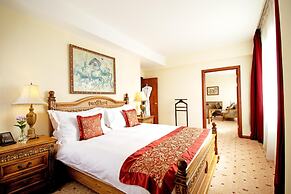 Kempinski Hotel Khan Palace