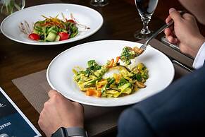 Kempinski Hotel Khan Palace