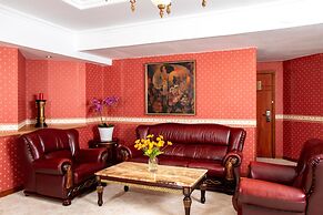 Kempinski Hotel Khan Palace