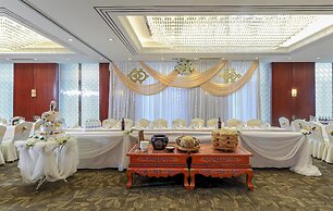 Kempinski Hotel Khan Palace