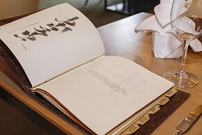 Kempinski Hotel Khan Palace