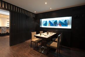 Kempinski Hotel Khan Palace