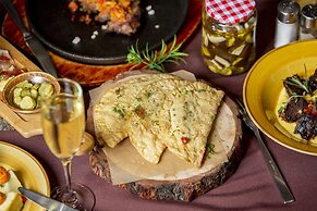 Kempinski Hotel Khan Palace