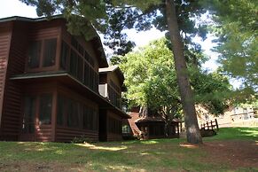 Ruttger's Bay Lake Resort