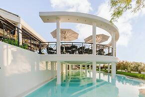 Calypso Beach Hotel