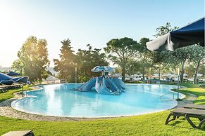 Calypso Beach Hotel