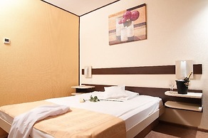 Hotel Rapsodia City Center