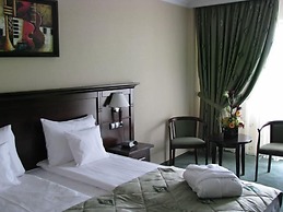 Hotel Rapsodia City Center
