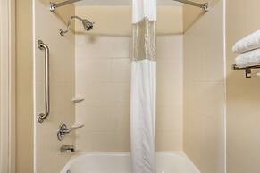 Best Western Plus University Park Inn & Suites