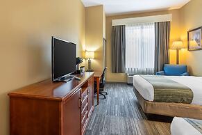 Best Western Plus University Park Inn & Suites